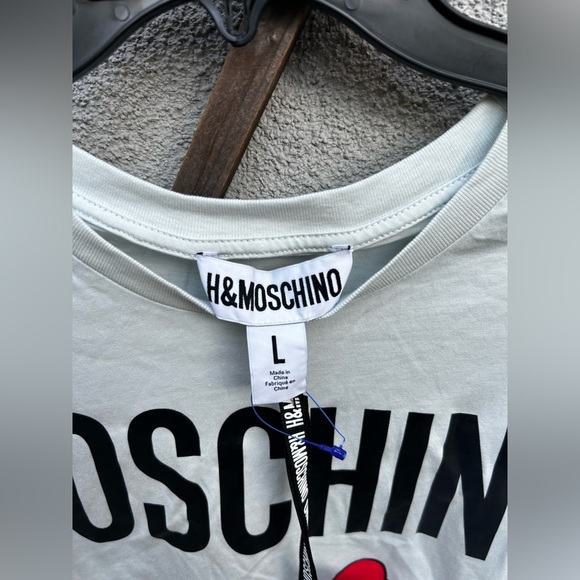 Moschino x H&M Mickey & Minnie T shirt New with Tags! - Picture 2 of 7